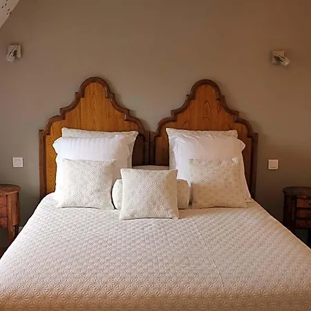 Au P'tit Mont Bed & Breakfast 3*