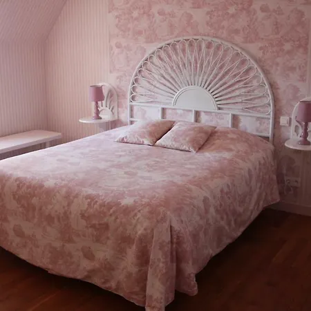 Au P'tit Mont Bed & Breakfast 3*
