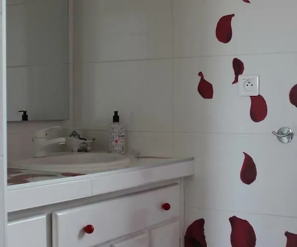 Au P'tit Mont Bed & Breakfast